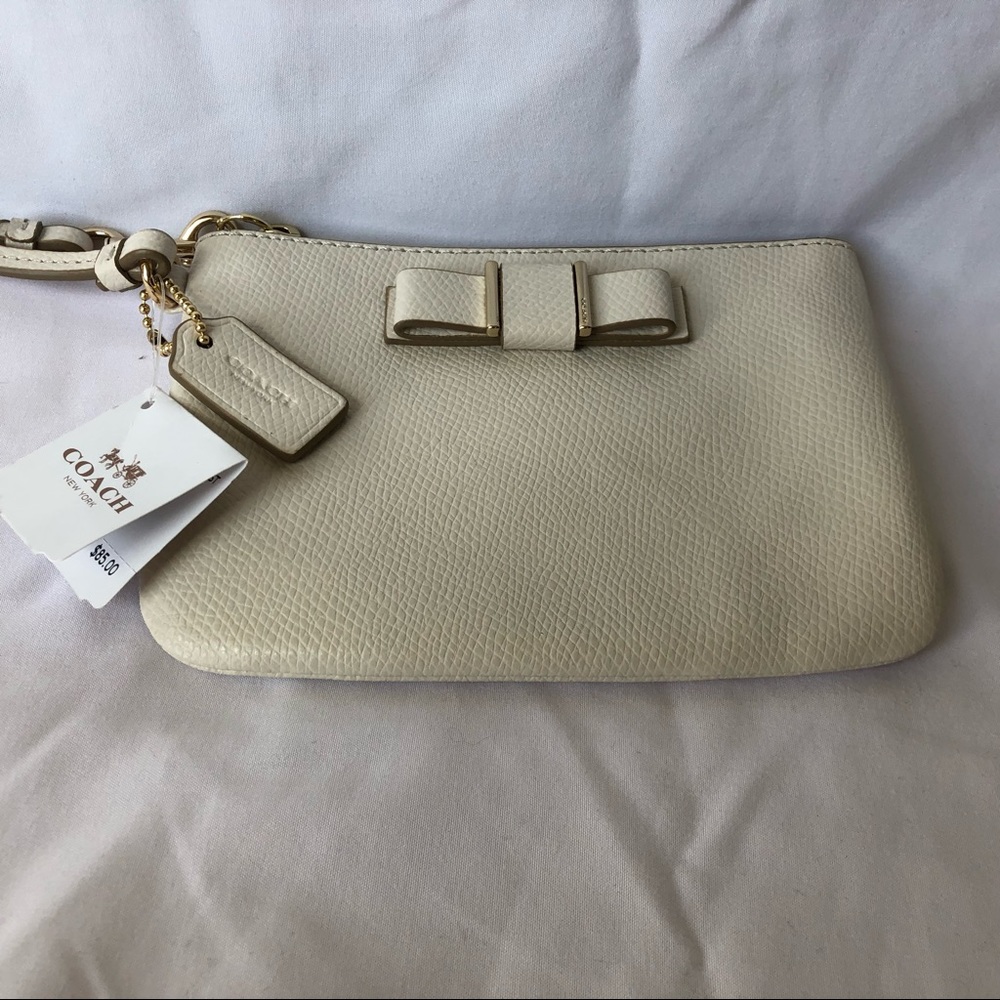 Coach Small Off White Bow Wristlet NWT